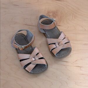 Salt Water pink metallic Kids Sandals